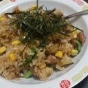 レタスとコーンの醤油チャーハン